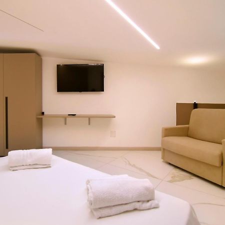 Belma Aparthotel And Rooms مارينا دي كاميروتا المظهر الخارجي الصورة