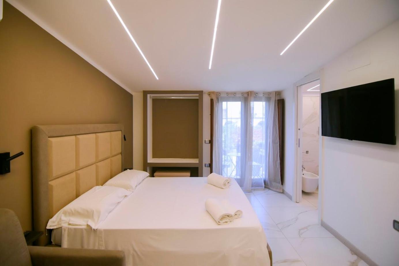 Belma Aparthotel And Rooms مارينا دي كاميروتا المظهر الخارجي الصورة